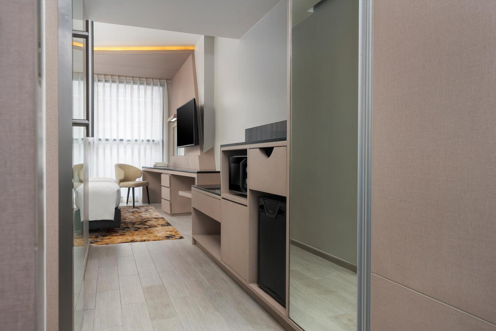 Hyatt Place Bangkok Sukhumvit 1 Dış mekan fotoğraf